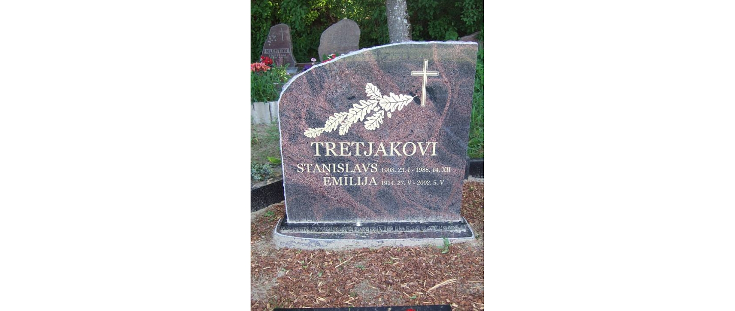 Akmens apstrāde, kapu pieminekļi, kapakmeņi