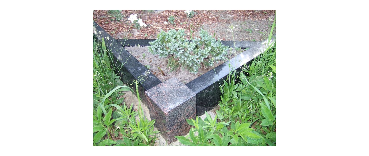 Akmens apstrāde, kapu pieminekļi, kapakmeņi