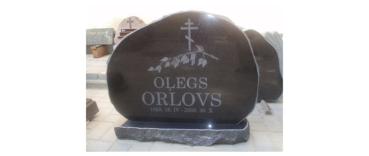 Akmens apstrāde, kapu pieminekļi, kapakmeņi