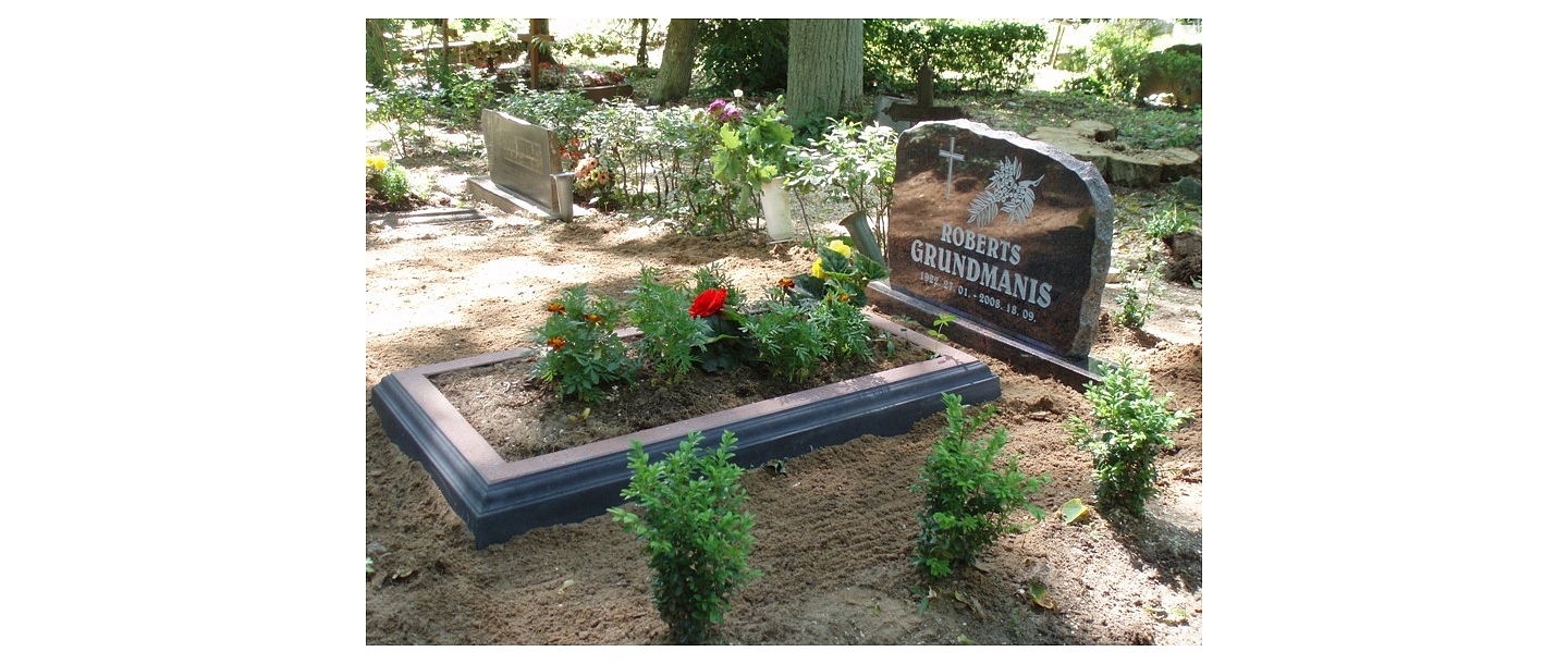 Stone processing, tombstones, grave stones