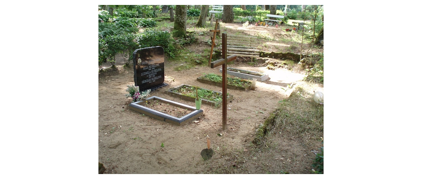 Akmens apstrāde, kapu pieminekļi, kapakmeņi