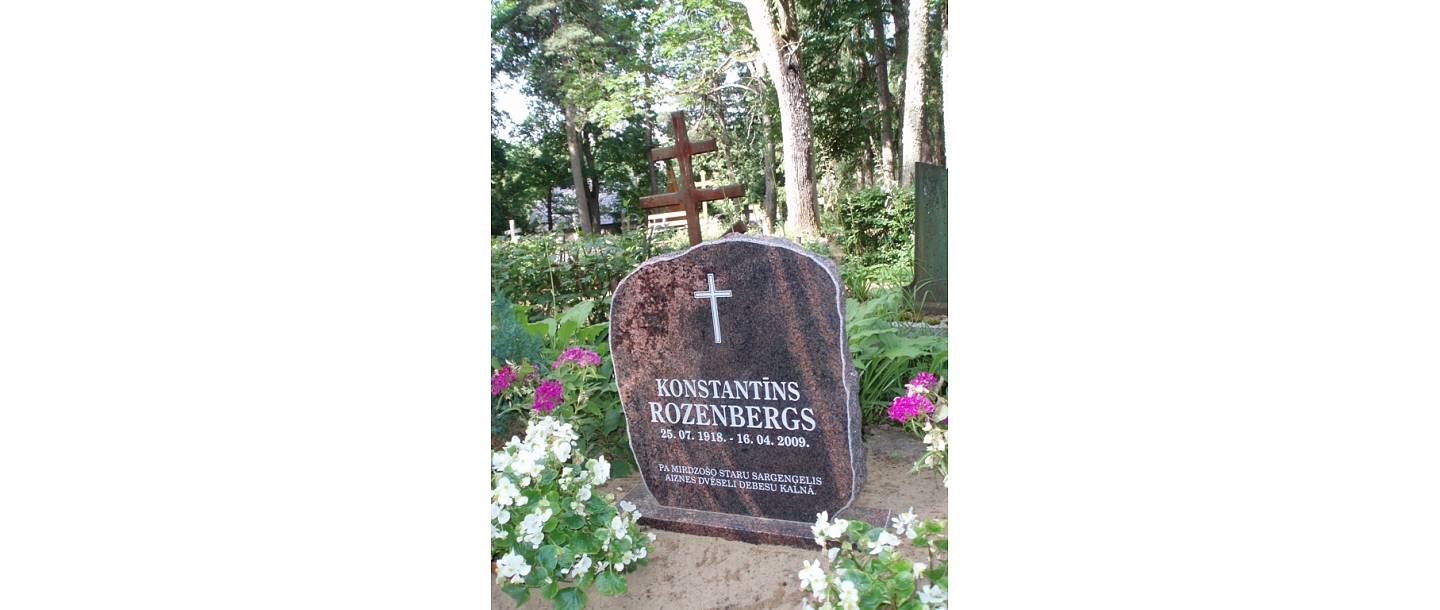 Akmens apstrāde, kapu pieminekļi, kapakmeņi