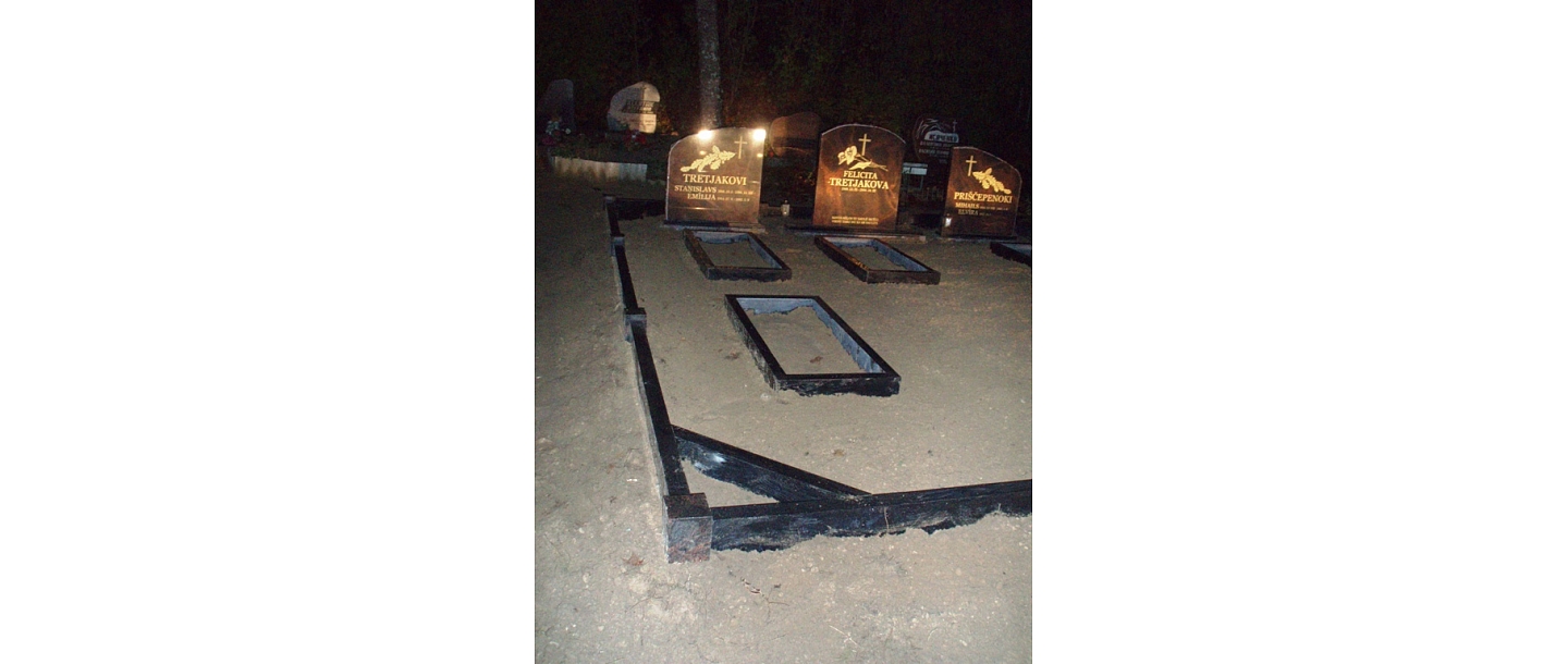 Akmens apstrāde, kapu pieminekļi, kapakmeņi