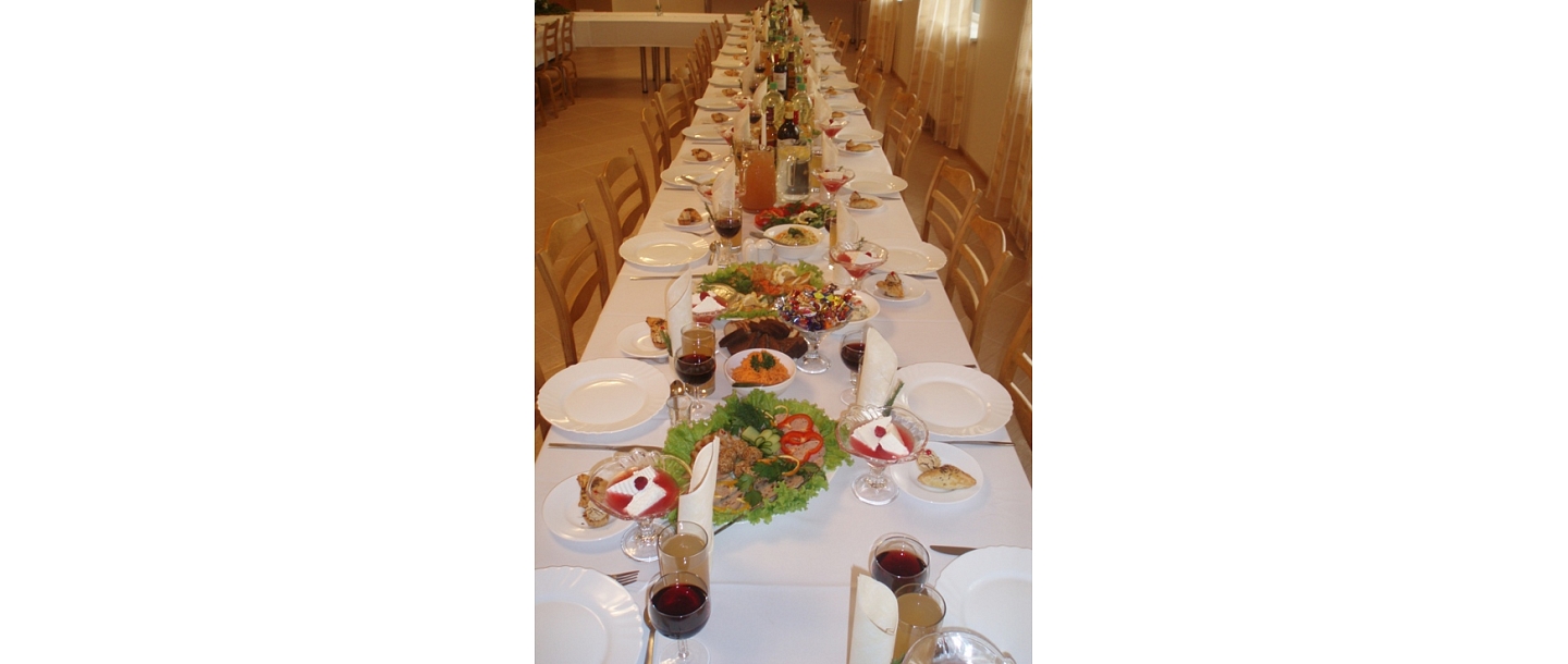 Funeral feast, Efeja RS, Catering