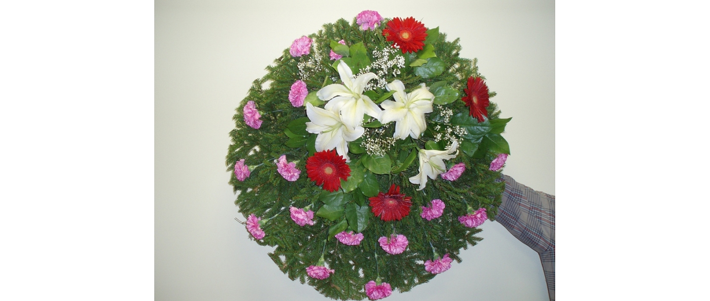 Funeral wreaths, crowns, funeral bouquets, flowers