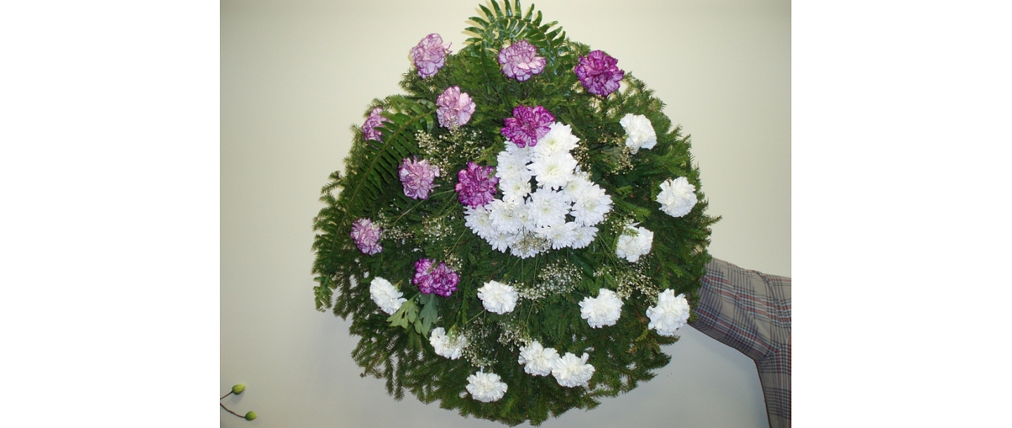 Funeral wreaths, crowns, funeral bouquets, flowers