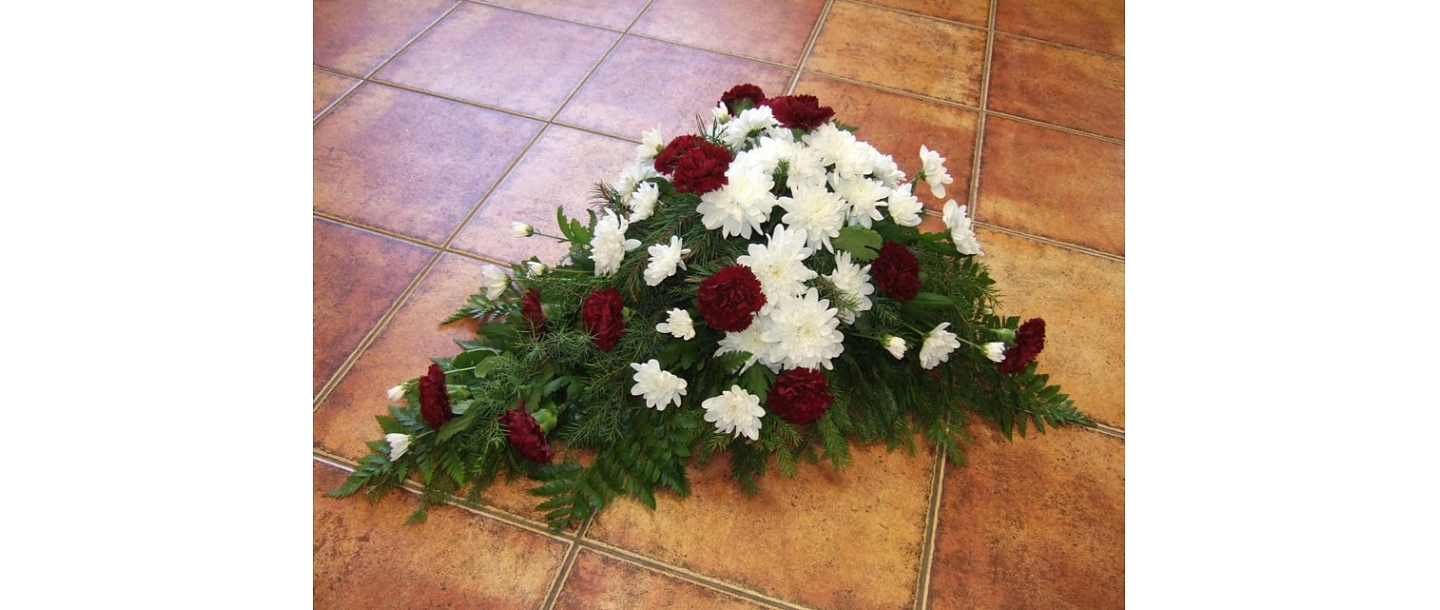 Funeral wreaths, crowns, funeral bouquets, flowers