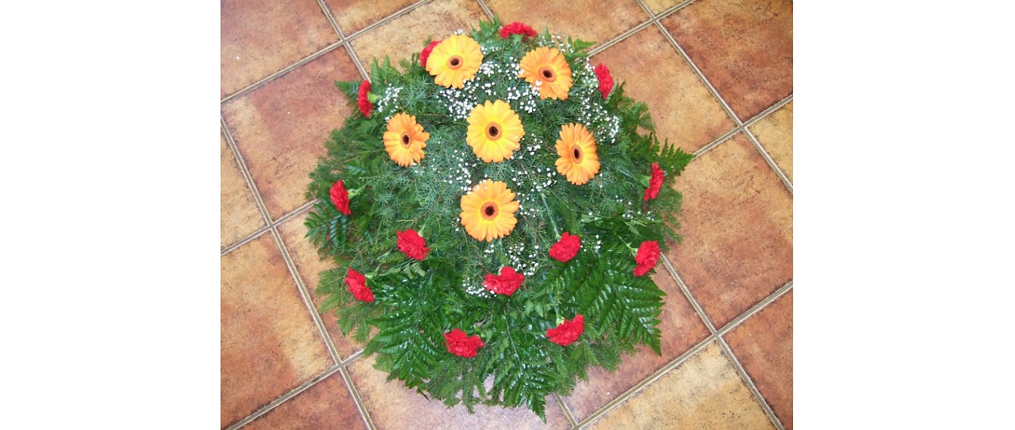 Funeral wreaths, crowns, funeral bouquets, flowers