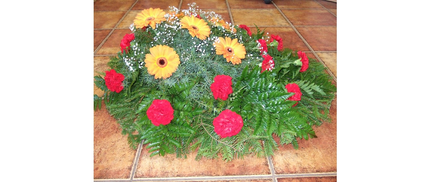 Funeral wreaths, crowns, funeral bouquets, flowers