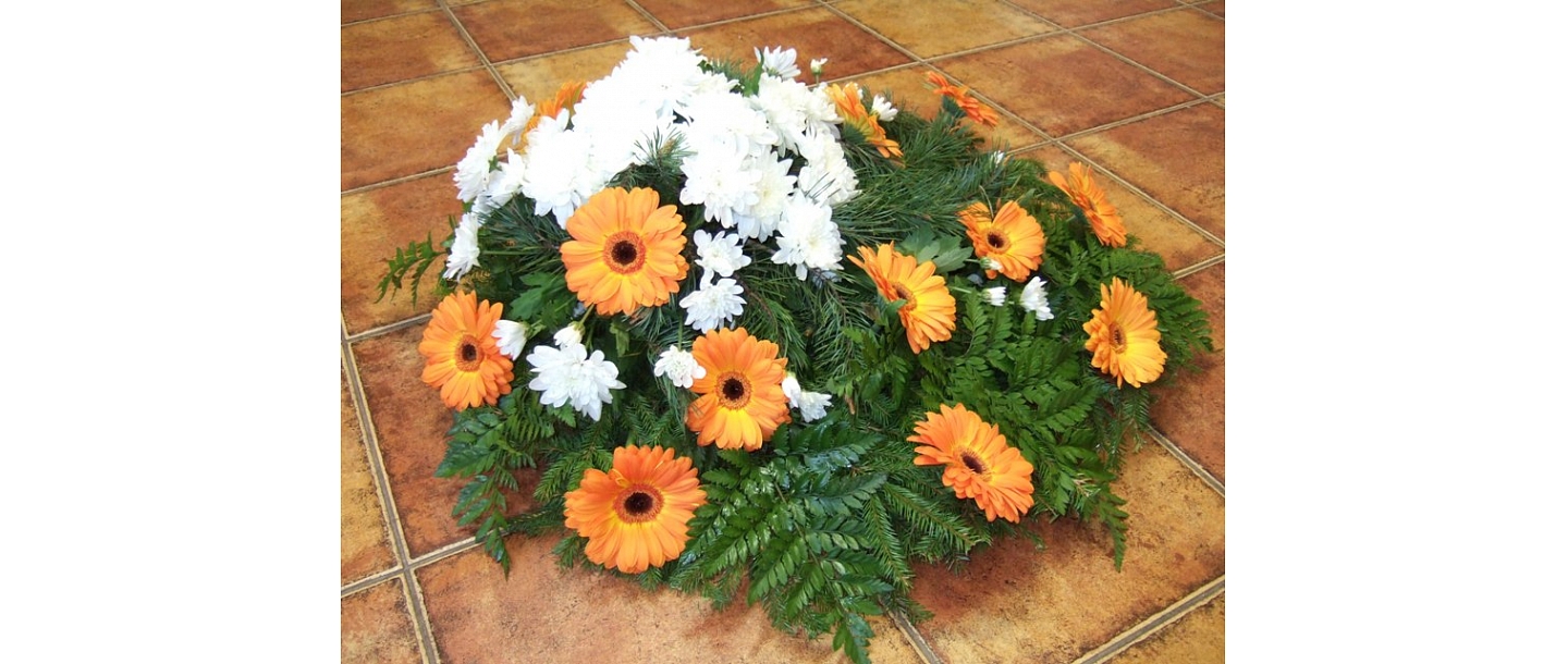 Funeral wreaths, crowns, funeral bouquets, flowers