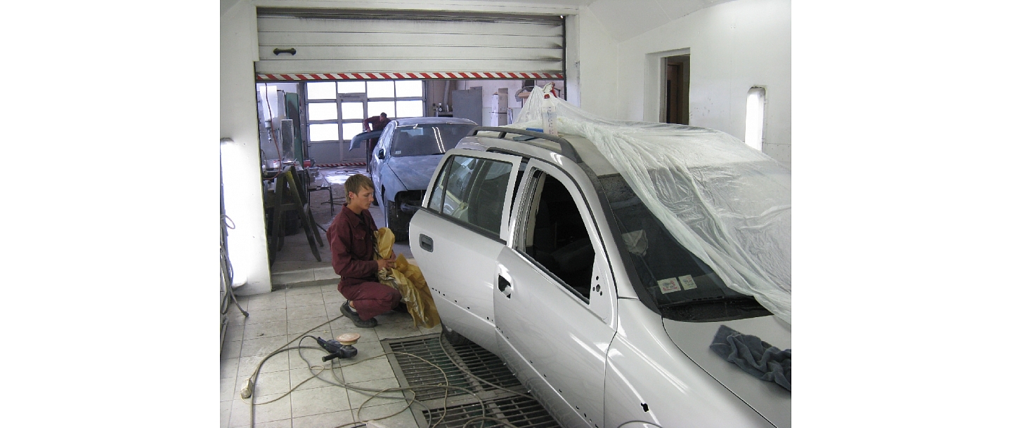 Professional car painting in Kuldiga