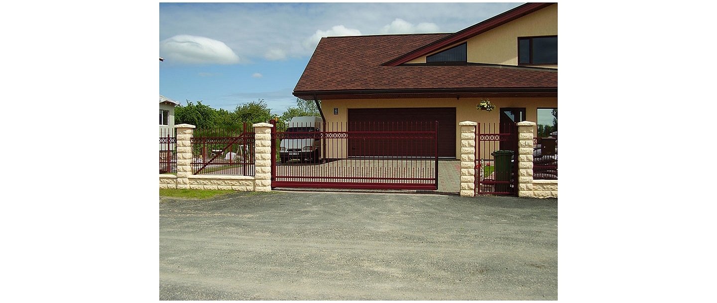Sliding gates