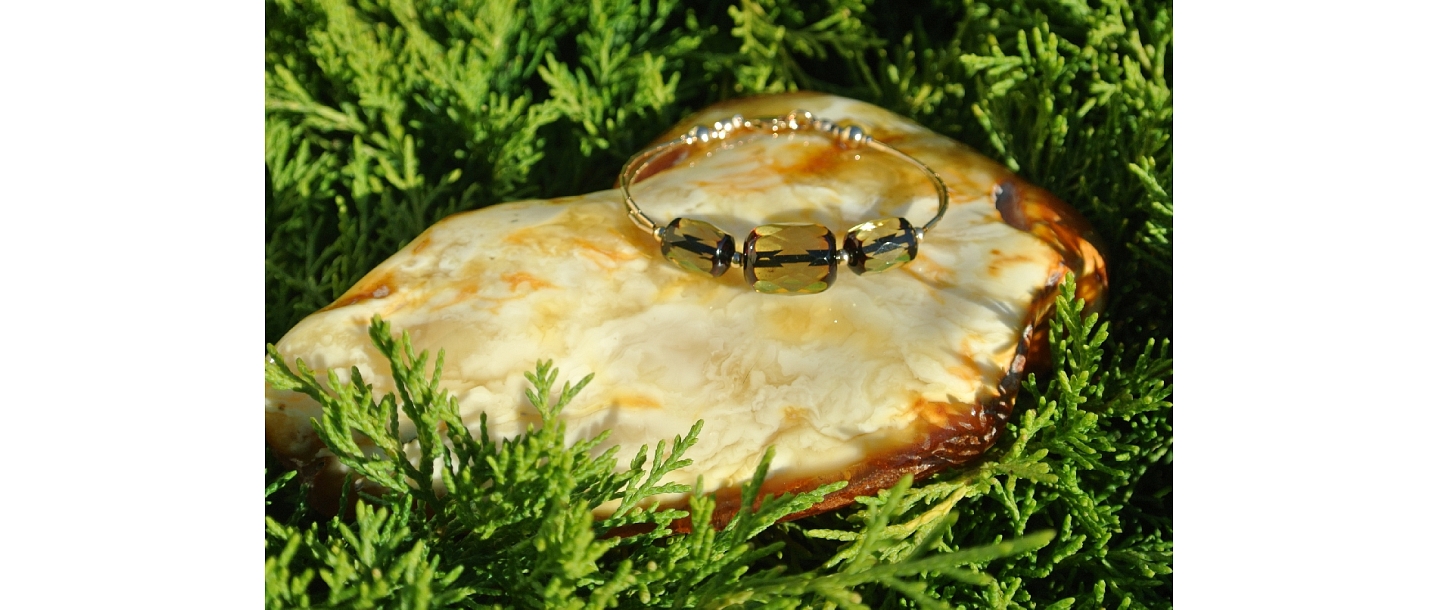 Amber jewelry