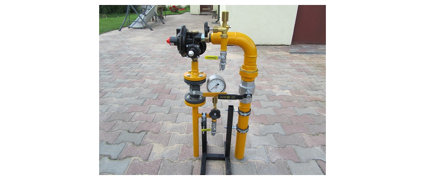 Gas heating equipment