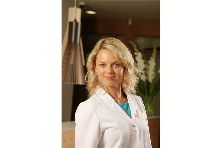Dr. Inga Melbārde-Gorkusa - surgeon