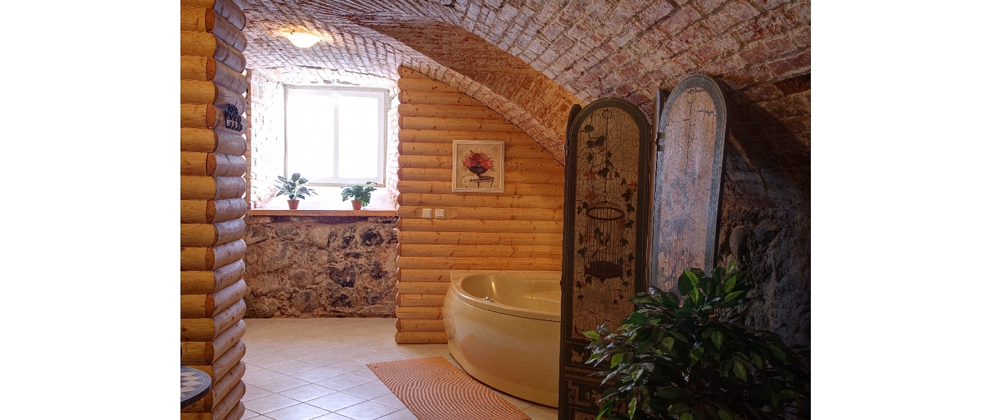 Bathroom of Grasu Palace