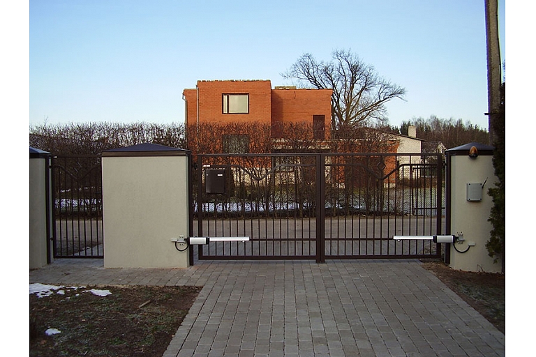 Double gates
