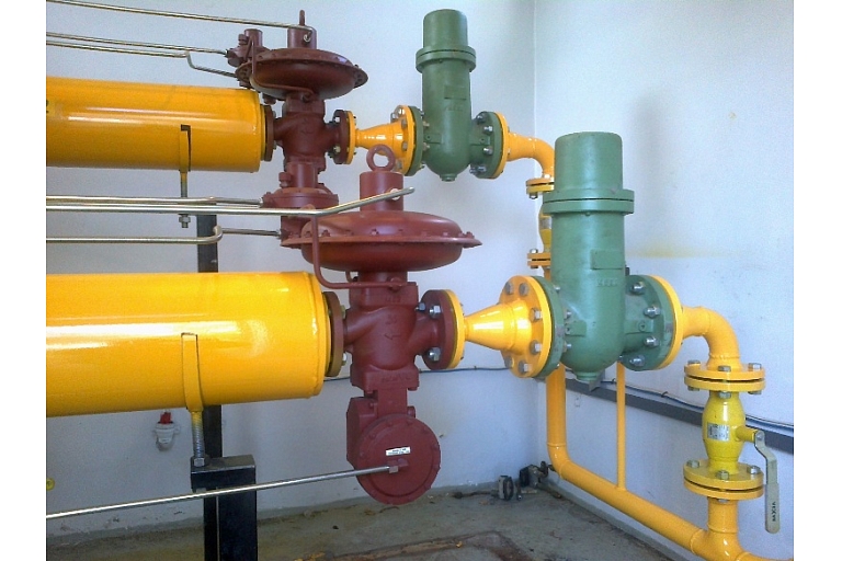 Gas heating installation