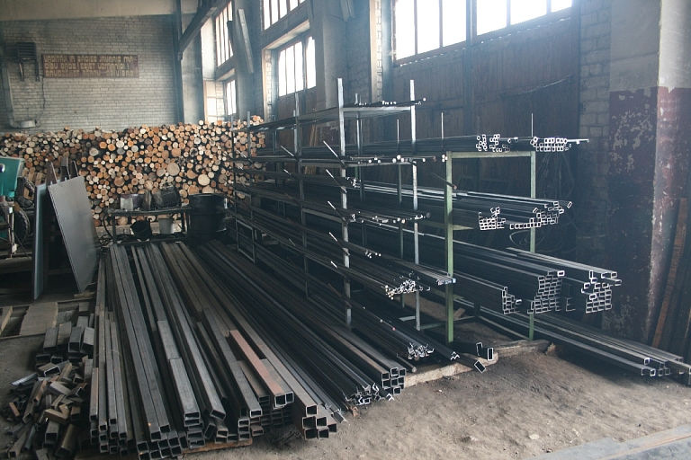 metal trade, Madona
