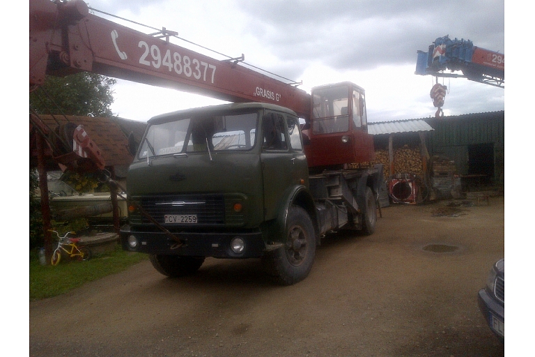 Motor crane, motor crane services