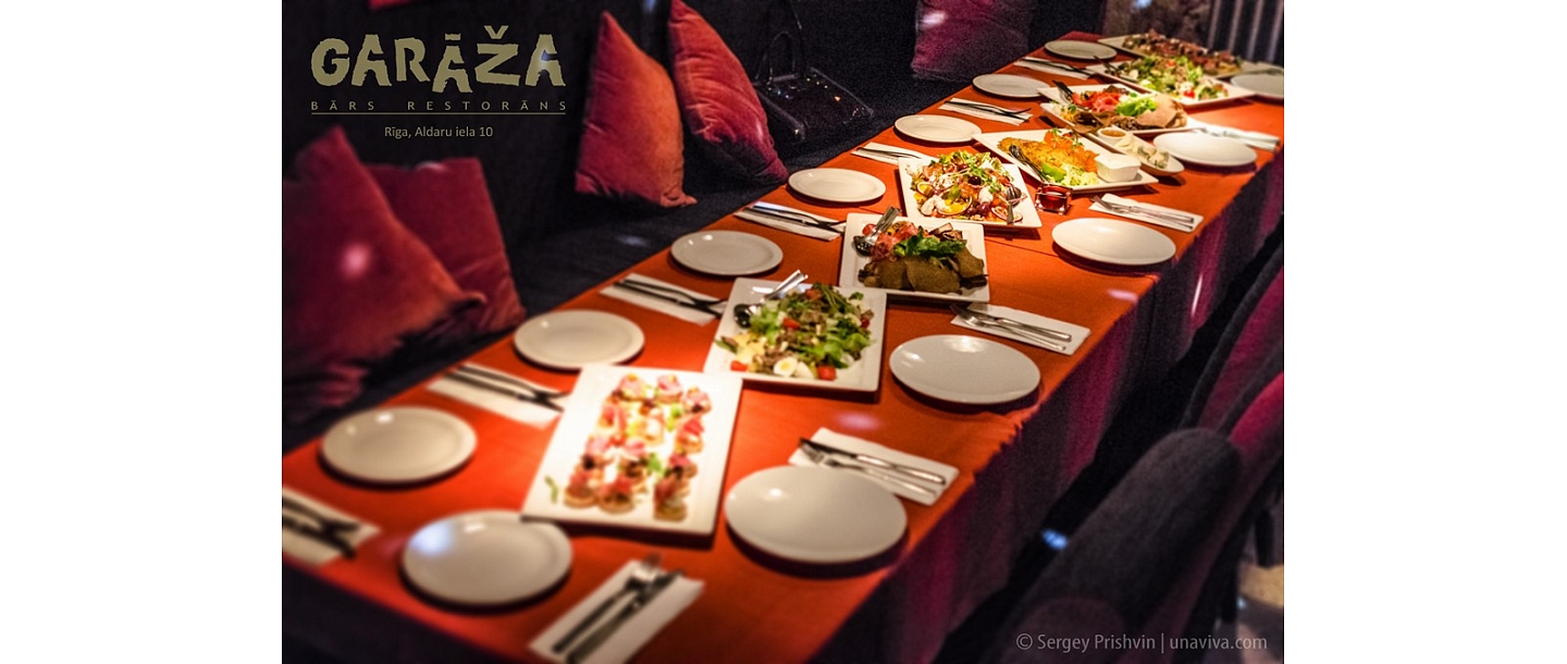 Anniversary celebration of friends in a restaurant