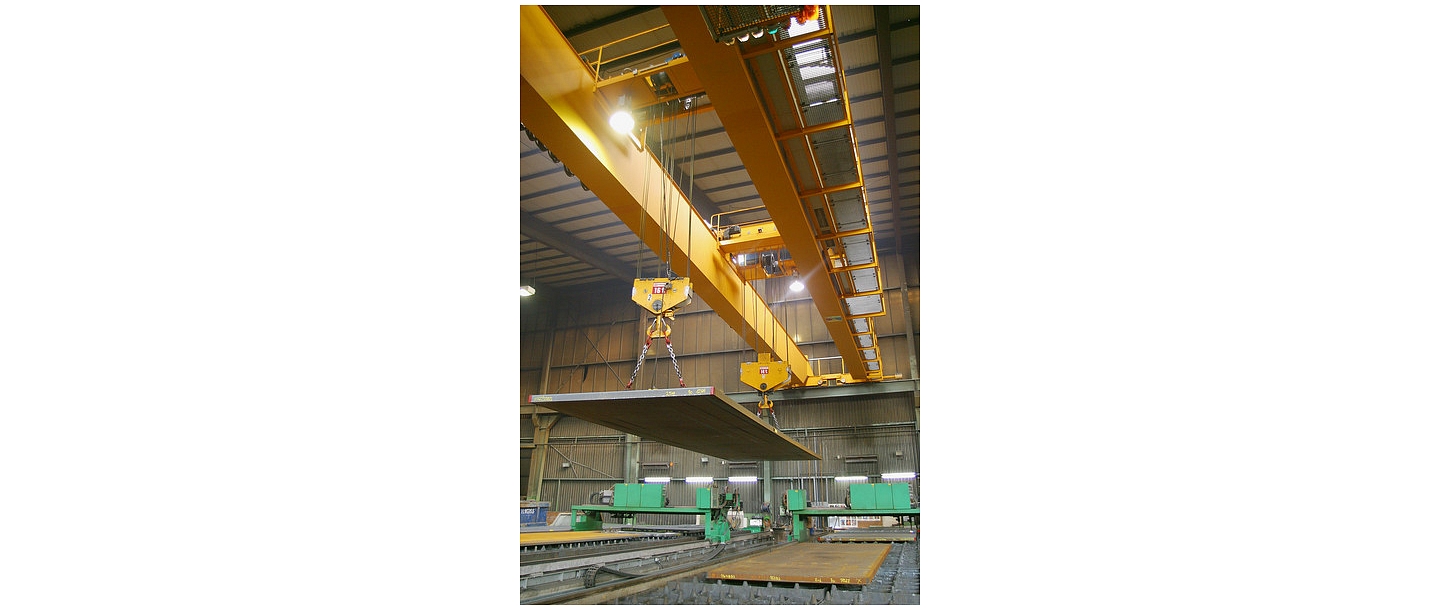Cranes and winches in hazardous environments