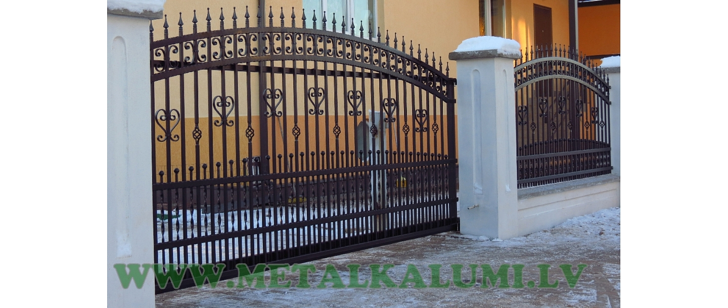 metal sliding gates