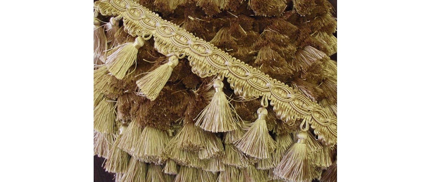 Fringe curtain decor