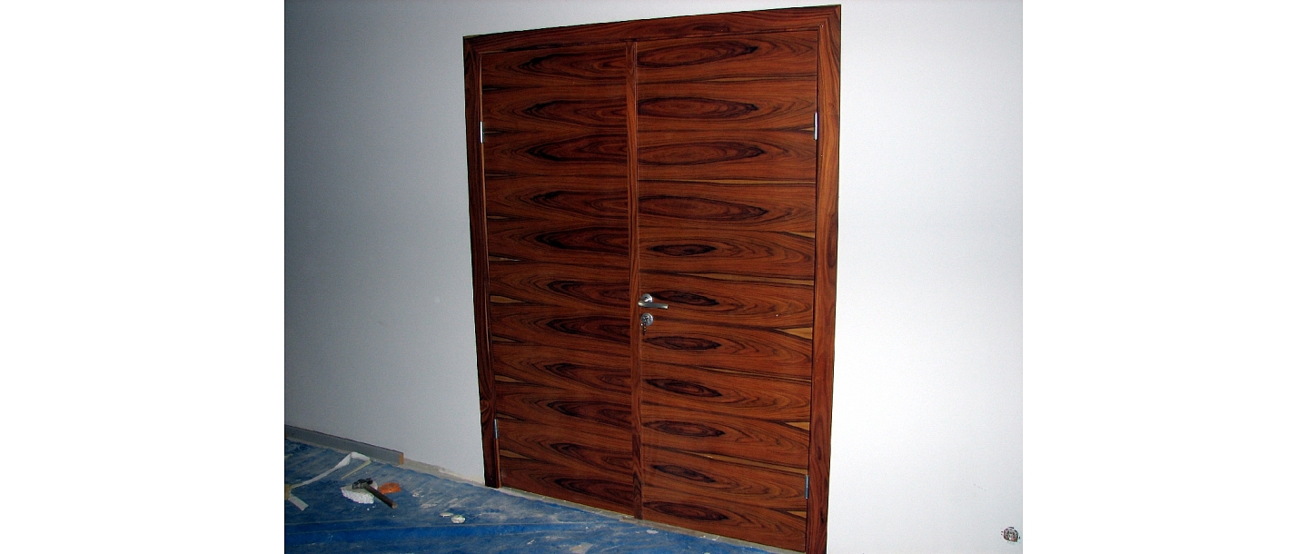 Divvērtņu durvju izgatavošana