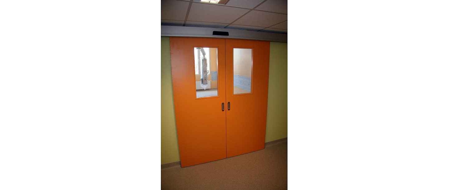 Sliding hospital doors