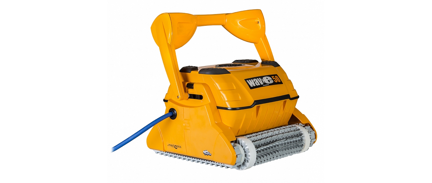 Swimming pool cleaning