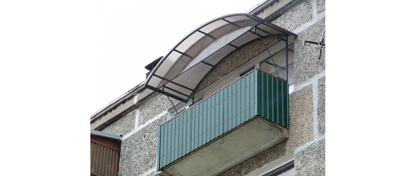 Different colors, types of balcony roofs in Daugavpils