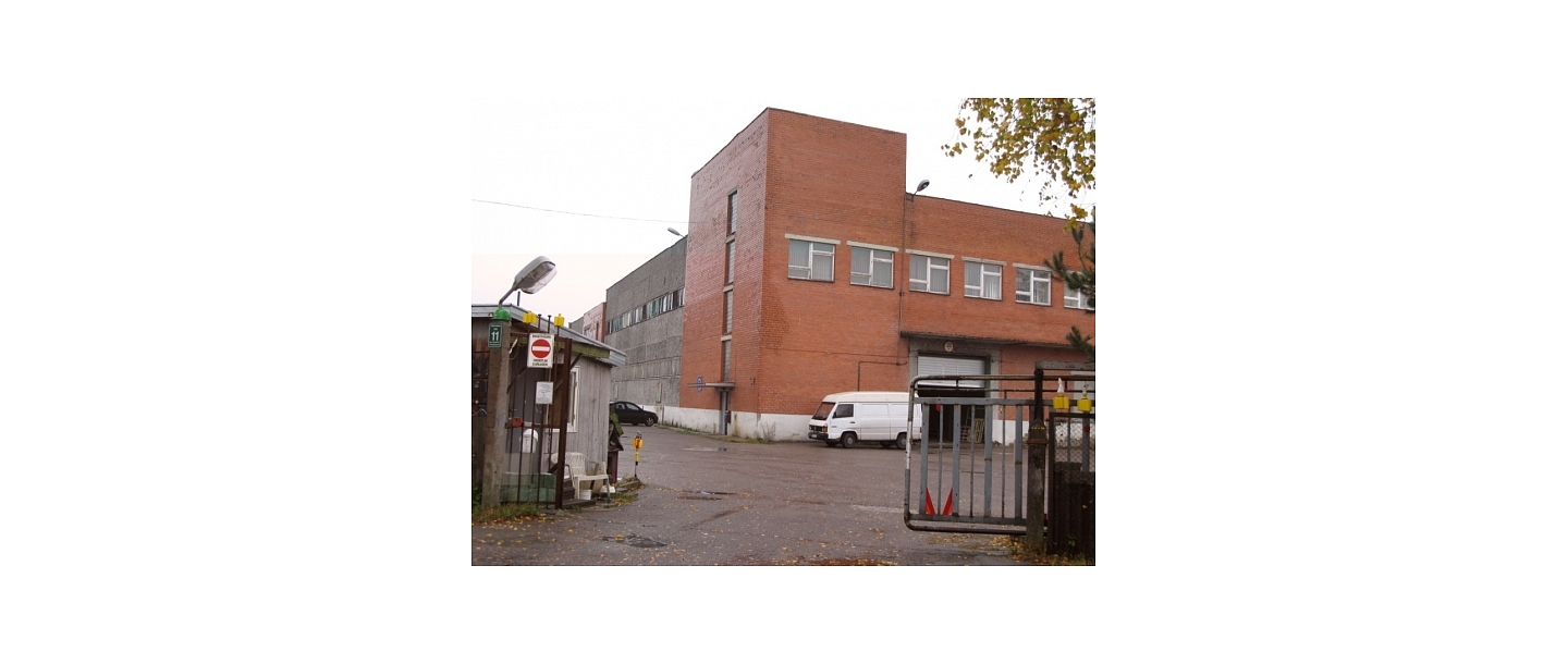 Entrance gates, Dzirnieku 11, BroPro