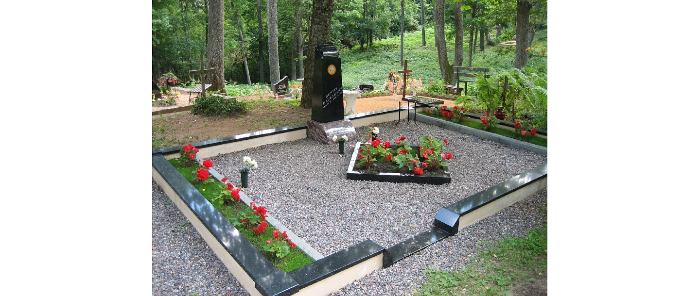High-quality granite tombstones in Vidzeme