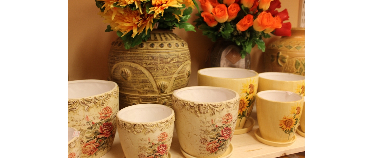 Цветочные горшки оптом в Юрмале