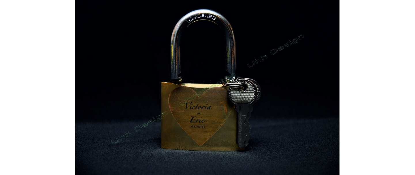 engraving wedding locks keys heart victoria eric.