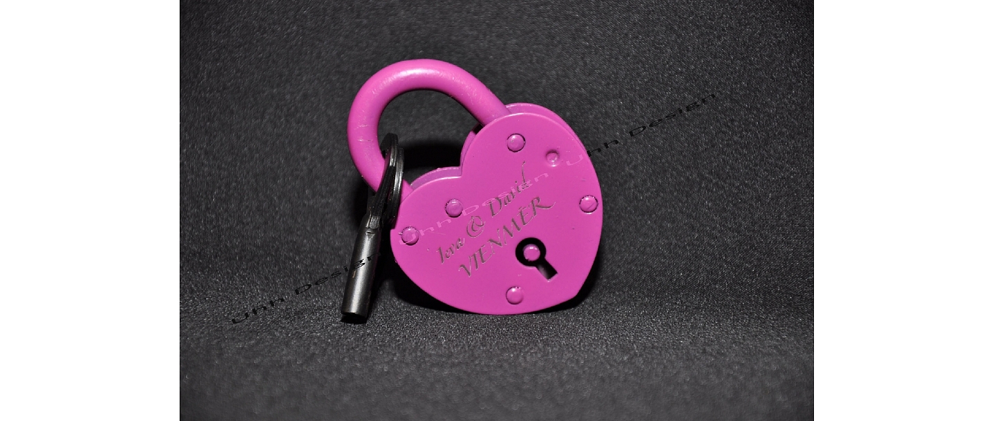 Wedding key Ieva David pink.