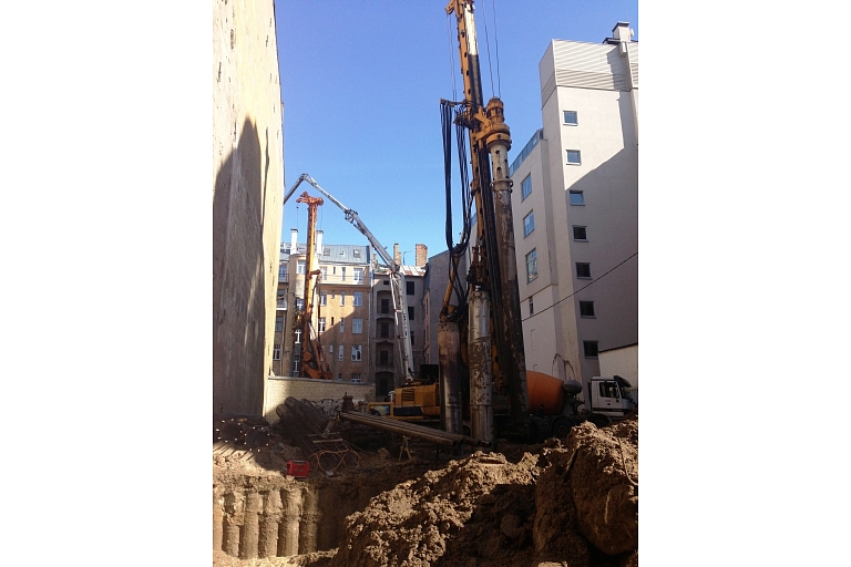 Reinforced concrete piles, concrete piles, site drilled piles installation