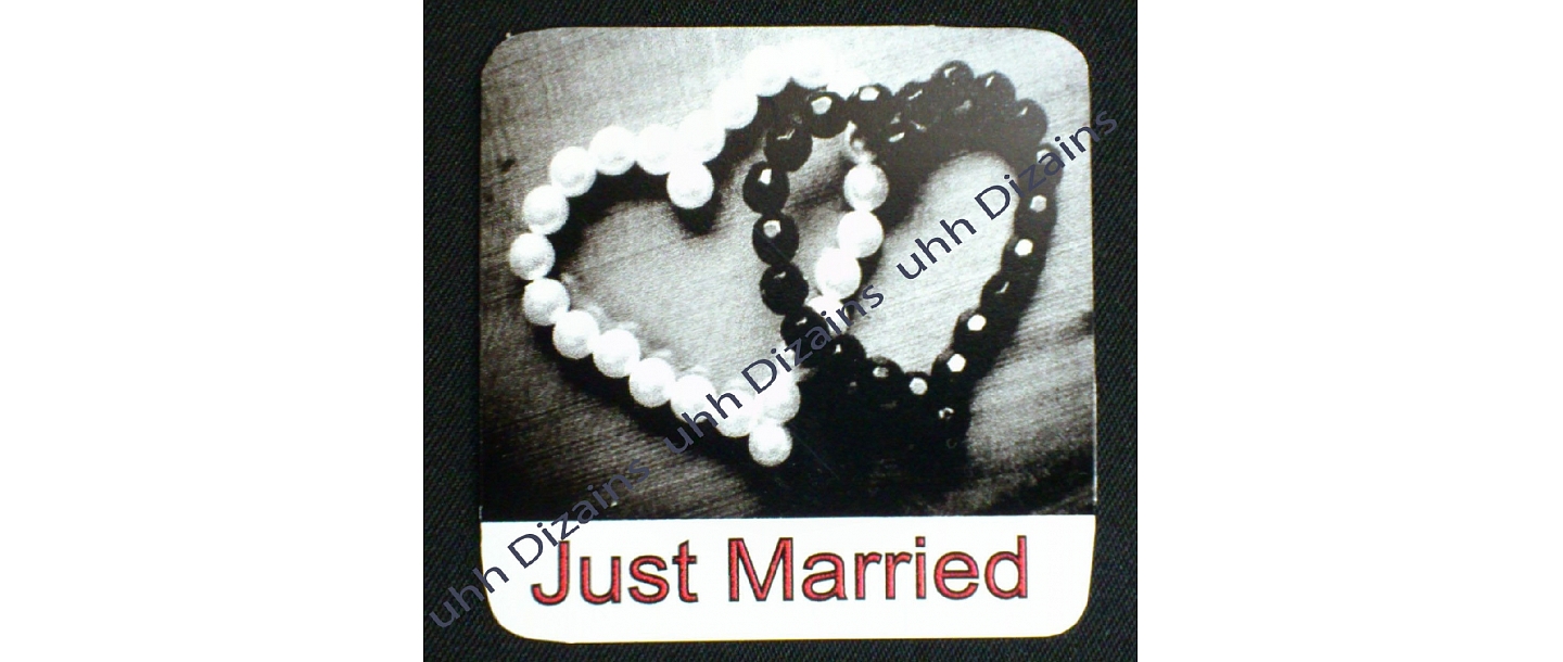 Магнит молодожены.