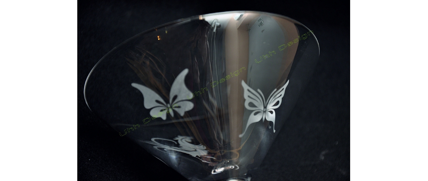 sandblasting liqueur glass butterflies.