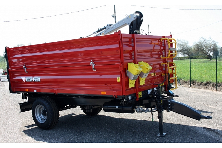 Agricultural transport trailers
