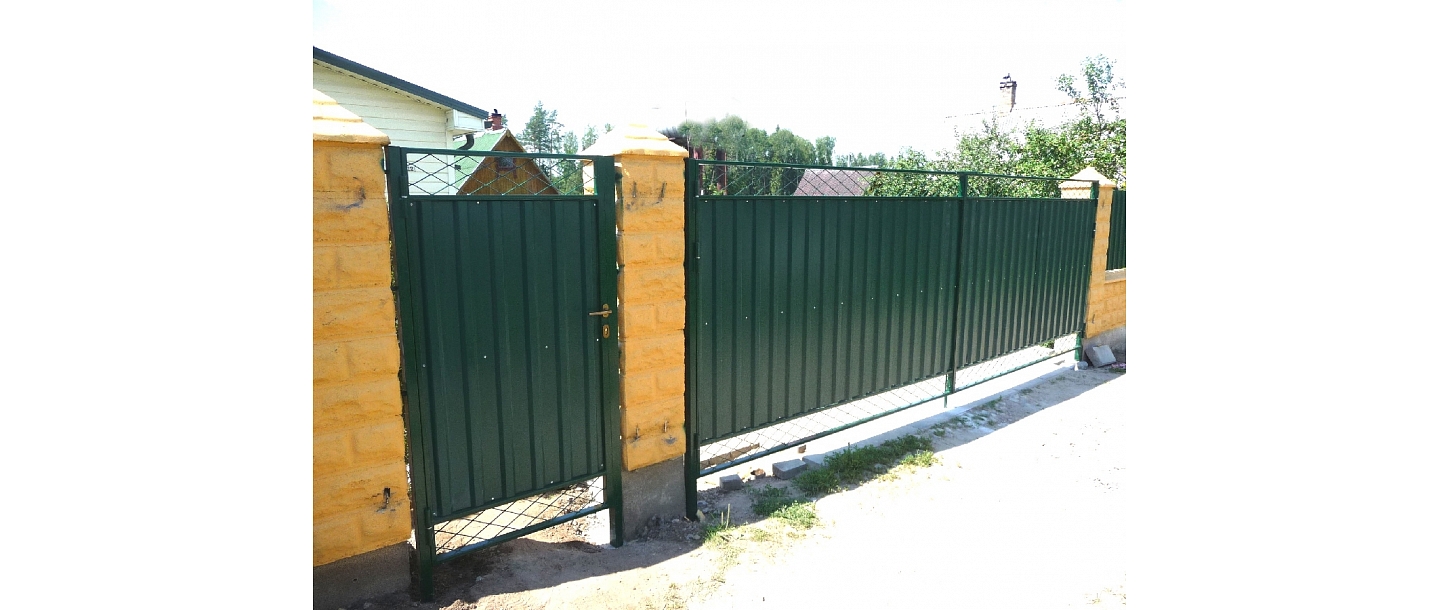 Vārti no profilloksnes Daugavpils