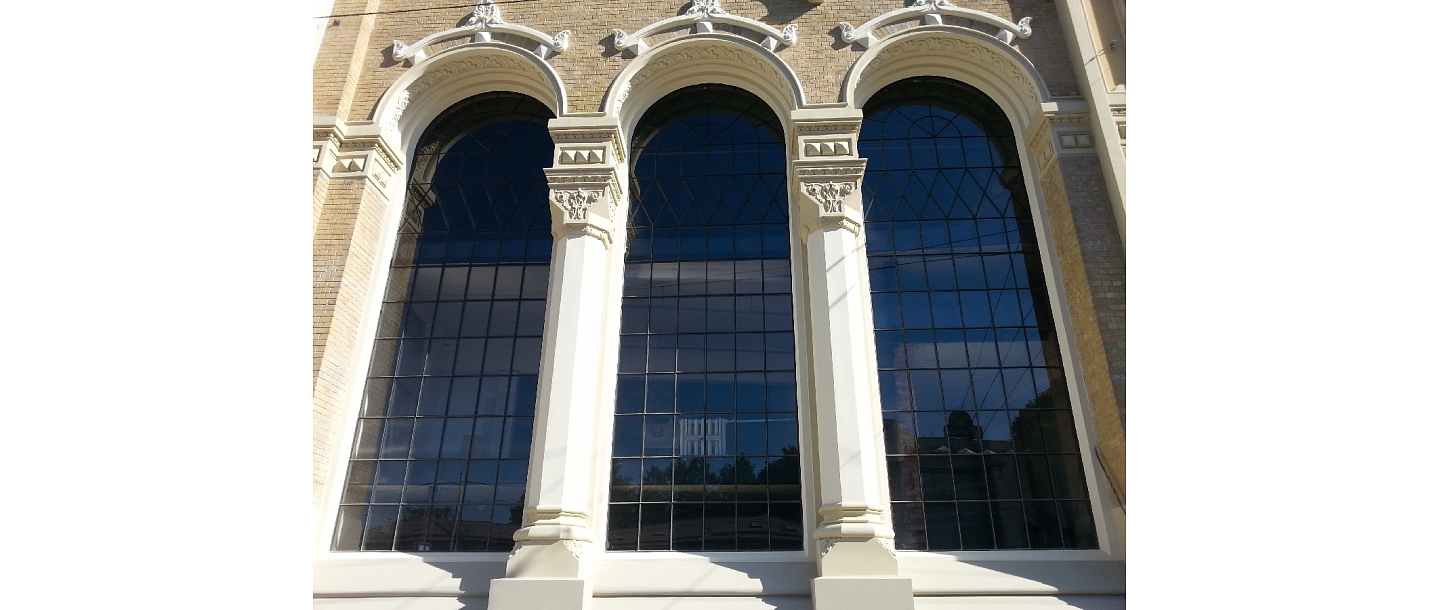 Glazing of large facade windows, restoration, object VEF building restoration