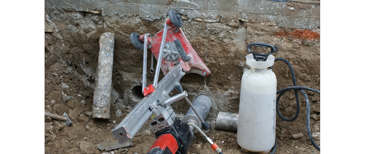 Drilling, drilling in concrete
