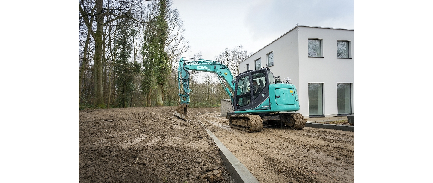 KOBELCO ekskavators