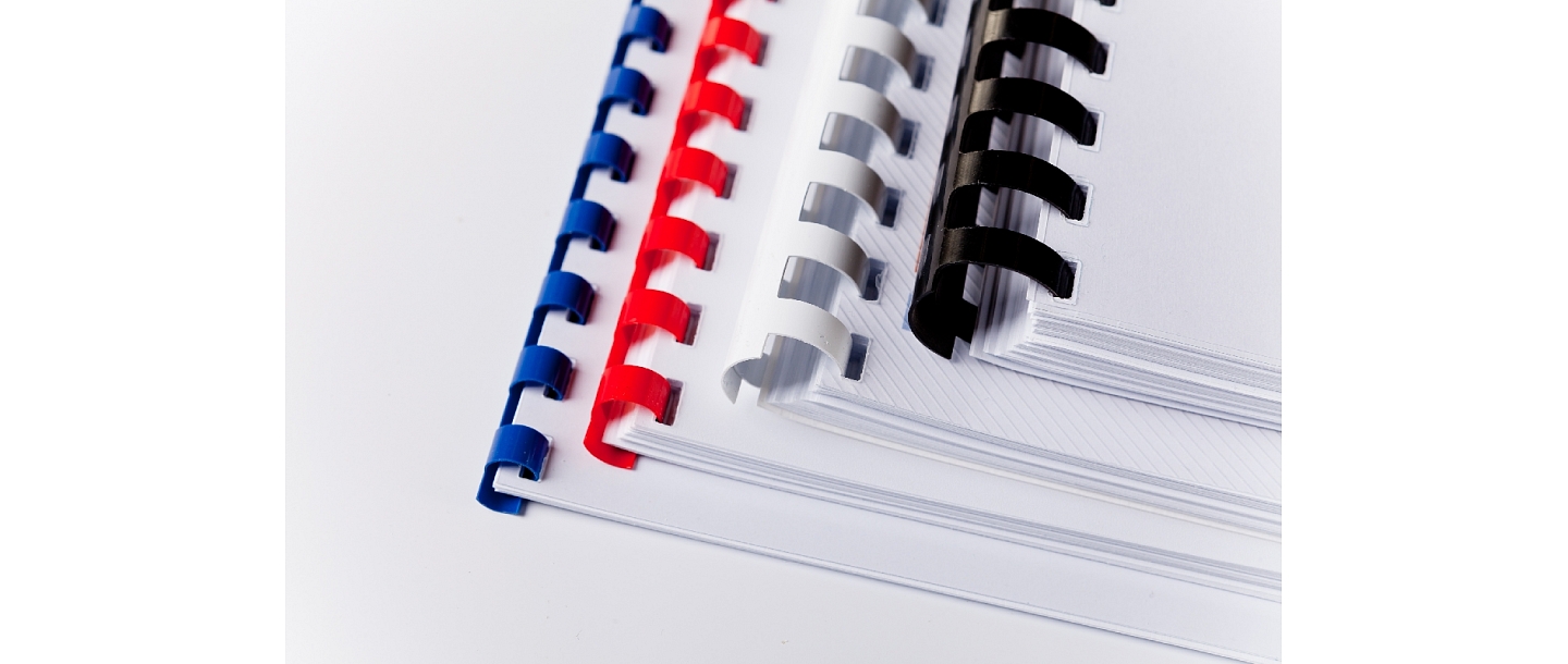 Binding in plastic spiral