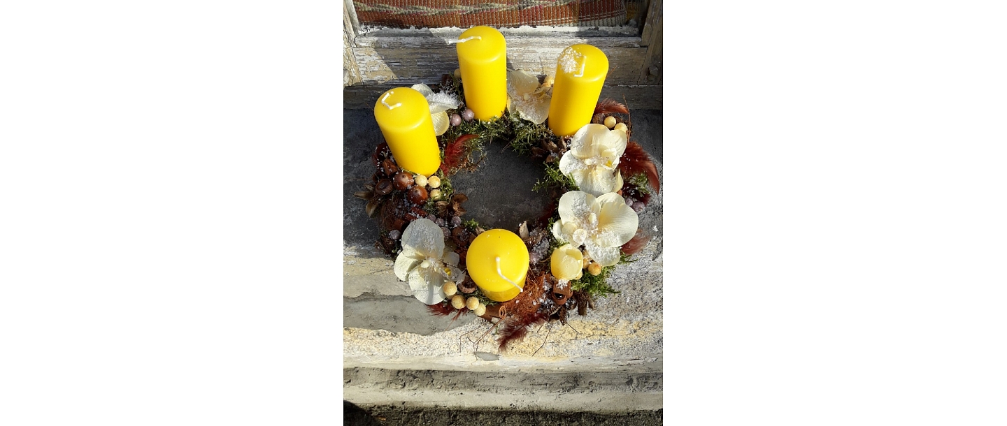 Advent wreaths