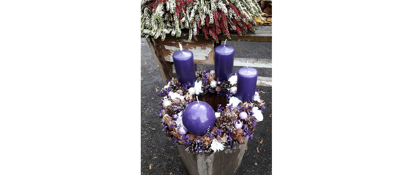 Advent wreaths