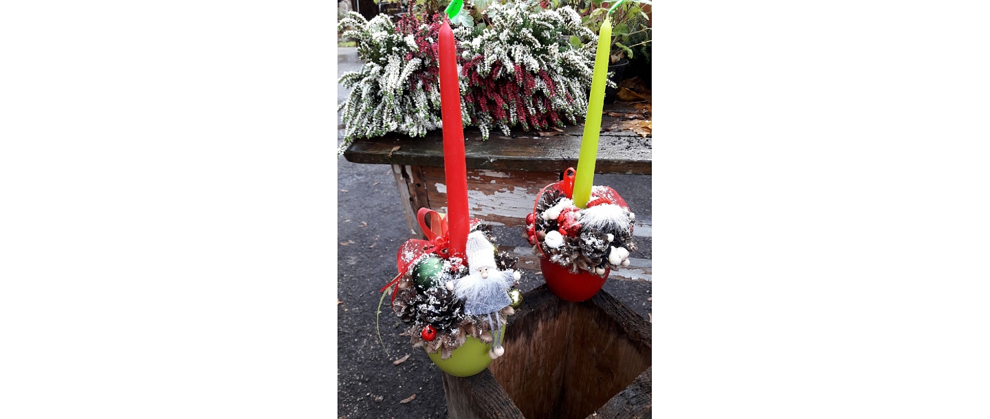 Advent wreaths