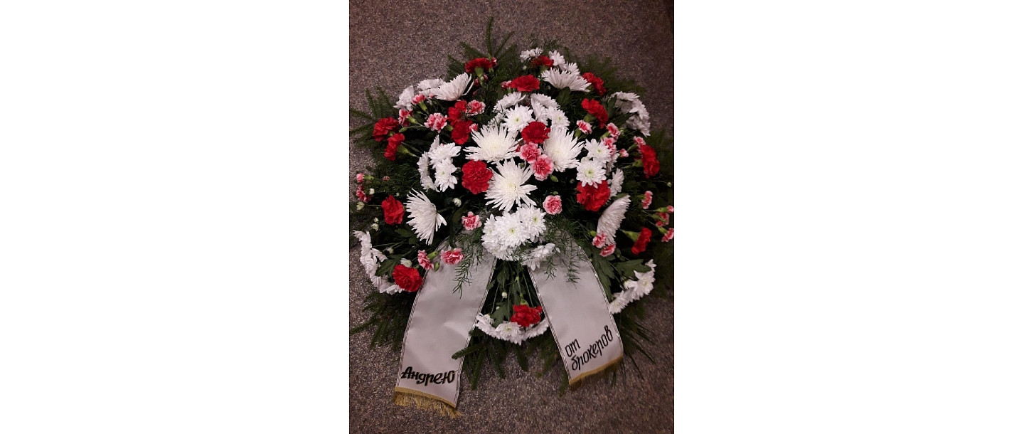funeral floristry, funeral wreath